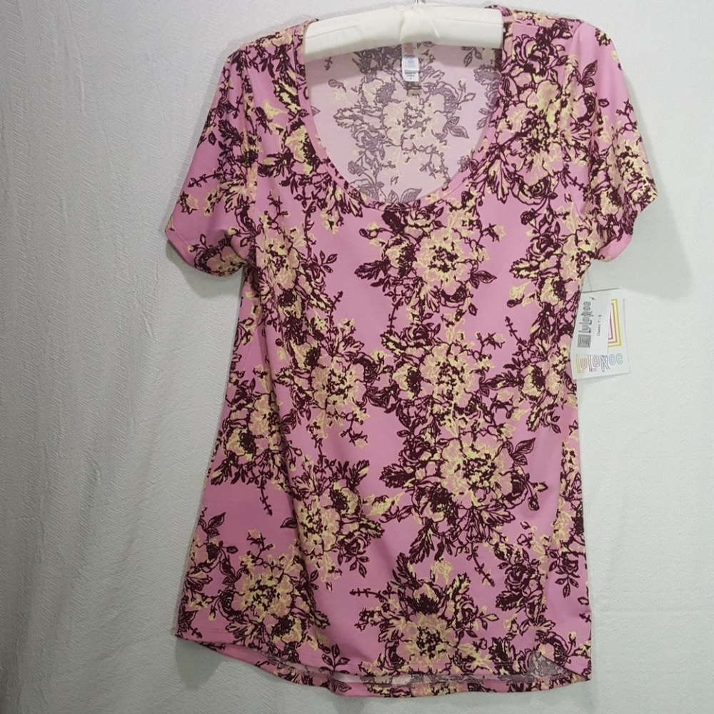 NWT LuLaRoe classic t (small)